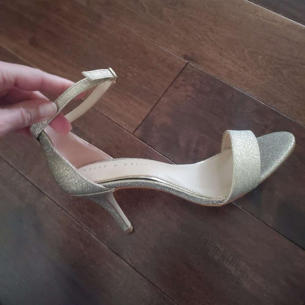 Kelly & Katie gold strappy heels size 7 KK Nadia style new never worn 2 …